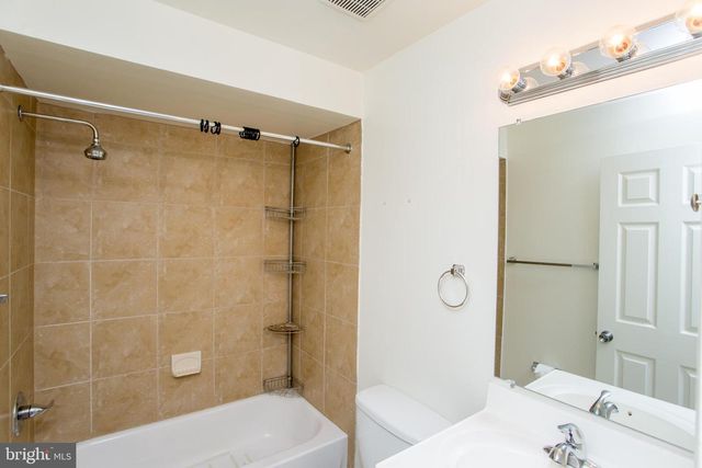 1811 HENNESSY DR, Southampton, PA 18966