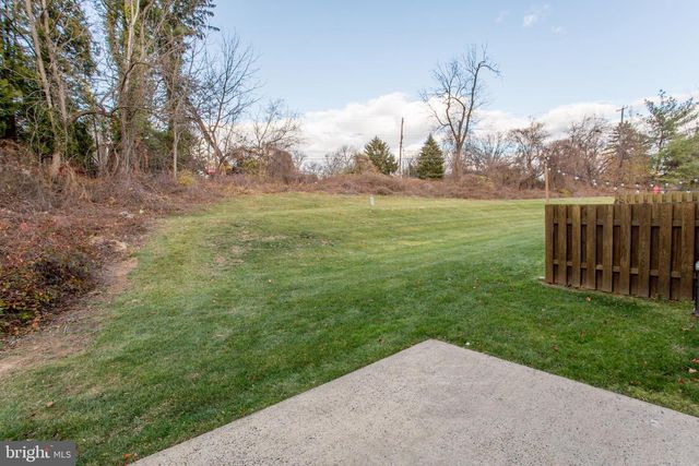 1811 HENNESSY DR, Southampton, PA 18966