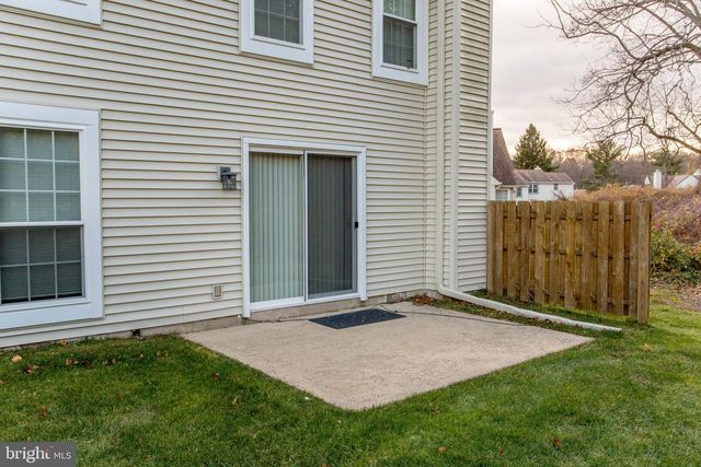 1811 HENNESSY DR, Southampton, PA 18966