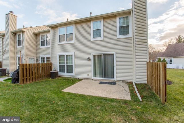 1811 HENNESSY DR, Southampton, PA 18966