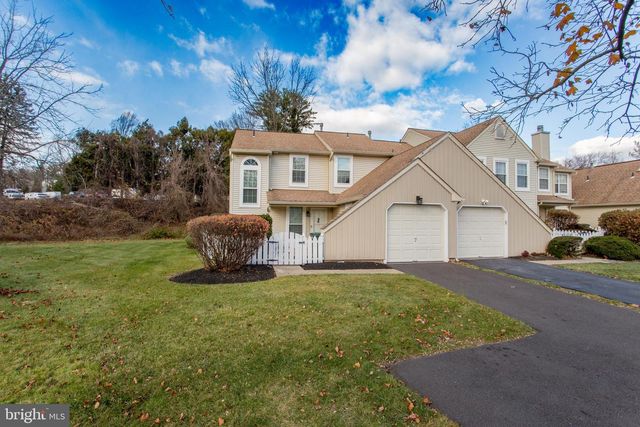 1811 HENNESSY DR, Southampton, PA 18966