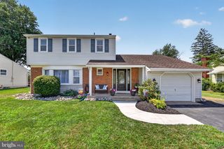 505 MACKIN DR, Cherry Hill, NJ 08002