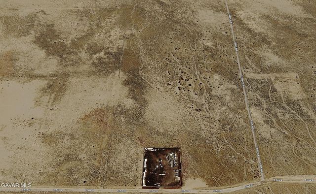 Avenue P-8, Palmdale, CA 93591