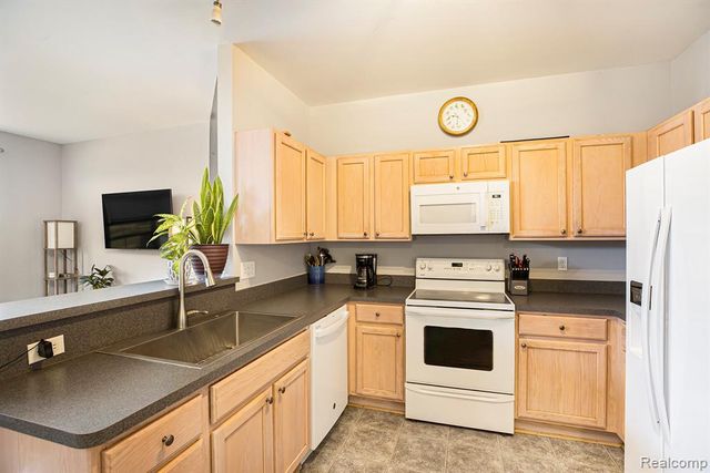 43038 Strand Drive, Sterling Heights, MI 48313