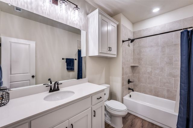 331 Osage Court, Krum, TX 76249