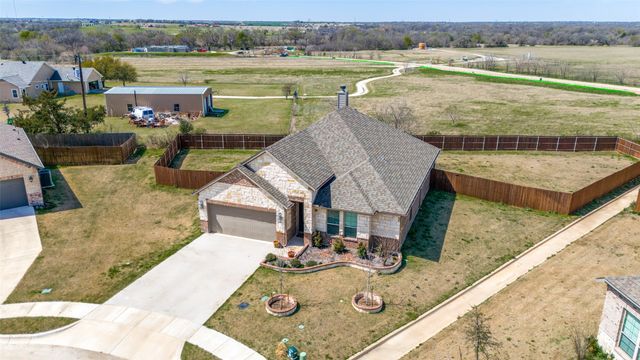331 Osage Court, Krum, TX 76249