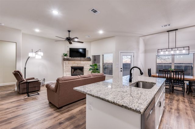 331 Osage Court, Krum, TX 76249