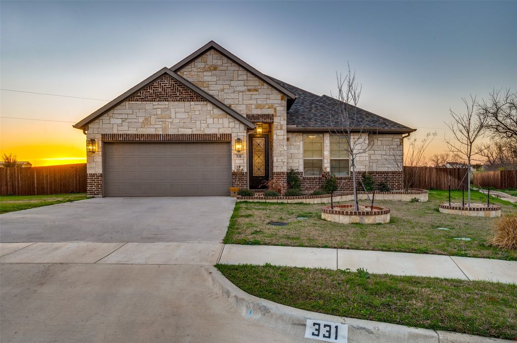 331 Osage Court, Krum, TX 76249