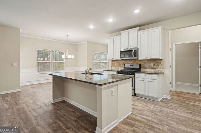 2464 Hanover Woods Road, Lithonia, GA 30058
