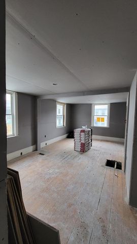 52 Willow Street 52, Lowell, MA 01852