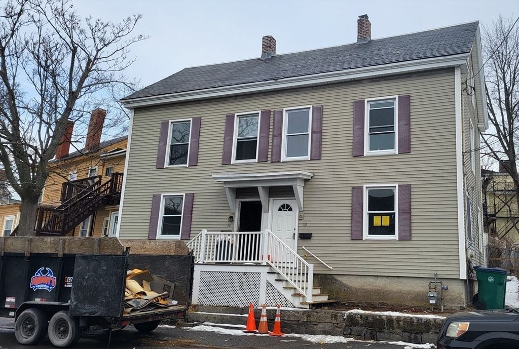 52 Willow Street 52, Lowell, MA 01852