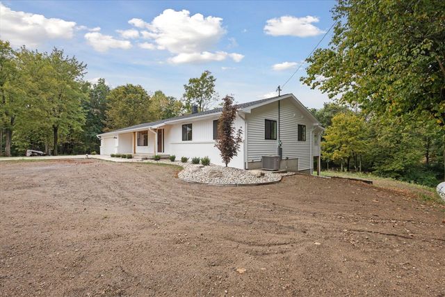 4245 Johnson Road, Middleville, MI 49333