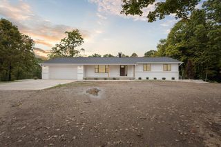 4245 Johnson Road, Middleville, MI 49333