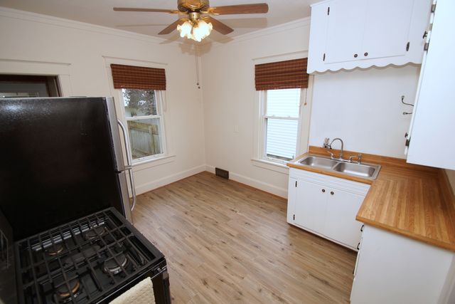 118 5th Street, Silvis, IL 61282