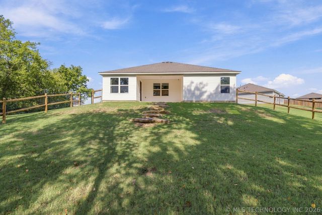 1425 N 82nd Street, Broken Arrow, OK 74014
