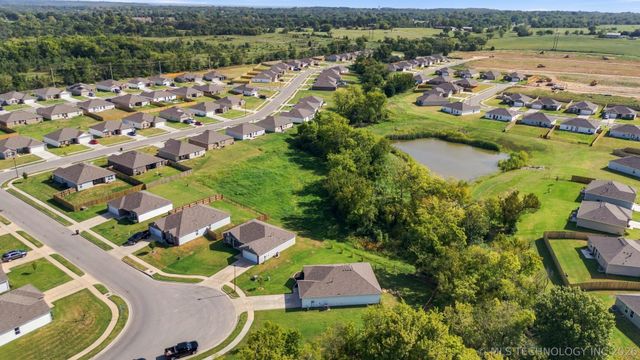1425 N 82nd Street, Broken Arrow, OK 74014