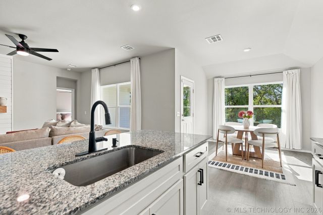 1425 N 82nd Street, Broken Arrow, OK 74014