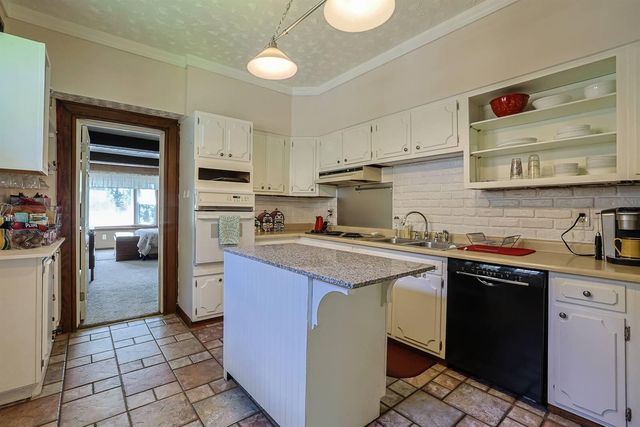 49 Arcadia Avenue, Lakeside Park, KY 41017