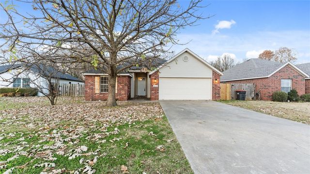 310 Bigi Avenue, Springdale, AR 72764