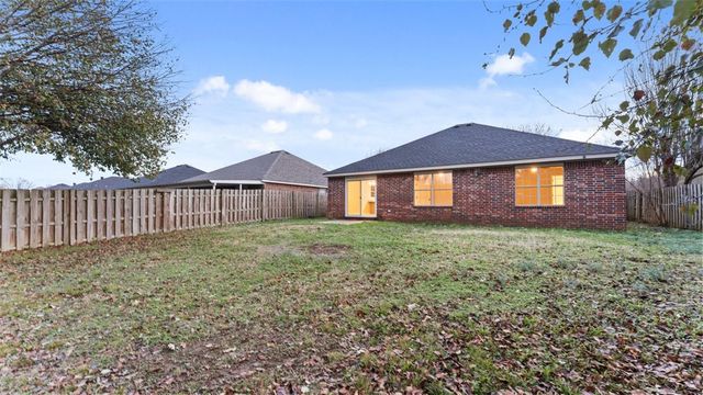 310 Bigi Avenue, Springdale, AR 72764