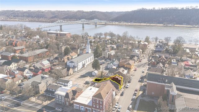 318 walnut Street, Madison, IN 47250