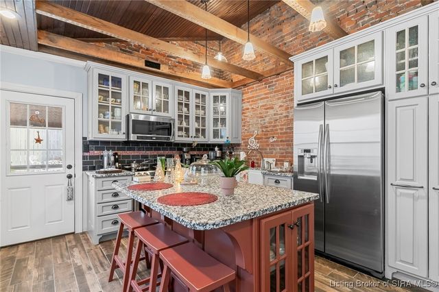 318 walnut Street, Madison, IN 47250