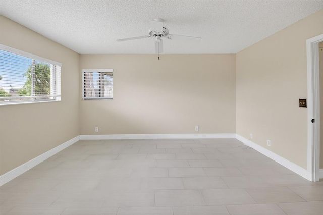 5370 LAS VERDES CR 319, Delray Beach, FL 33484