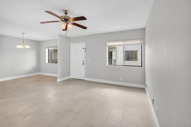 5370 LAS VERDES CR 319, Delray Beach, FL 33484