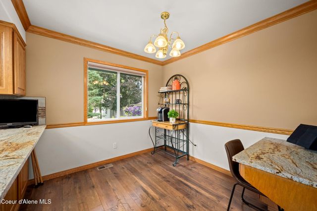 5231 E River PL, Post Falls, ID 83854