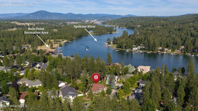 5231 E River PL, Post Falls, ID 83854