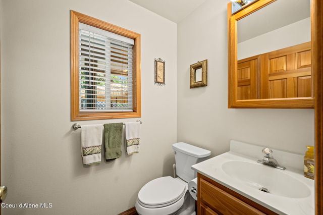 5231 E River PL, Post Falls, ID 83854