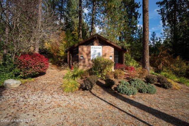 5231 E River PL, Post Falls, ID 83854