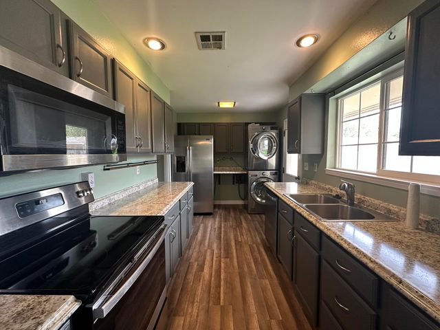 10683 McGuire Avenue, Klamath Falls, OR 97603
