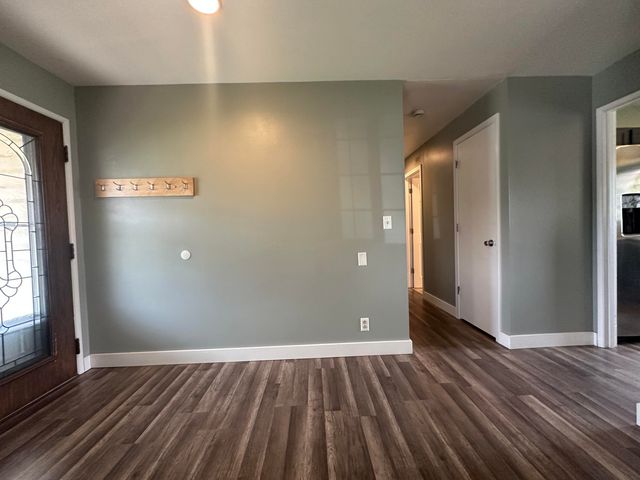 10683 McGuire Avenue, Klamath Falls, OR 97603
