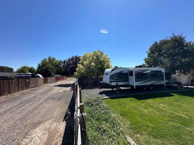 10683 McGuire Avenue, Klamath Falls, OR 97603