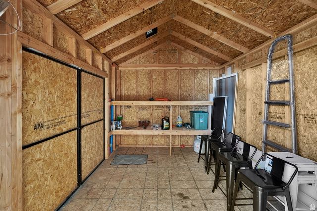 10517 S LARKSPUR DR, Sandy, UT 84094