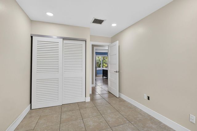 12944 N 68th St Street N, The Acreage, FL 33412