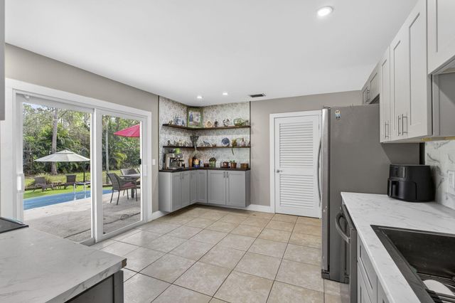 12944 N 68th St Street N, The Acreage, FL 33412