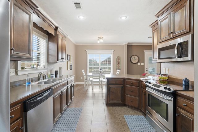 26 Oak Tree Circle, Conway, AR 72032