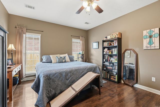 26 Oak Tree Circle, Conway, AR 72032