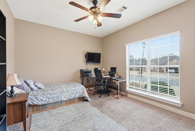 26 Oak Tree Circle, Conway, AR 72032