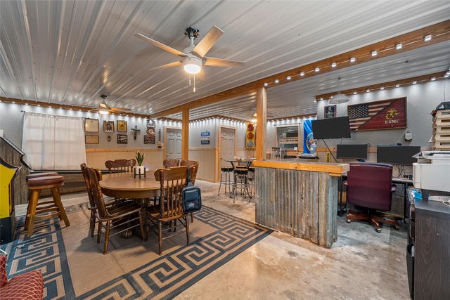 805 S Harrison Street, West, TX 76691