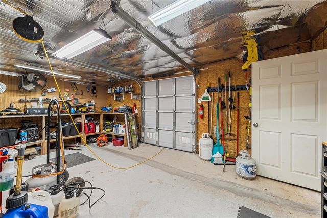 805 S Harrison Street, West, TX 76691