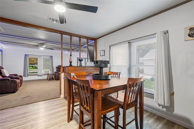 805 S Harrison Street, West, TX 76691