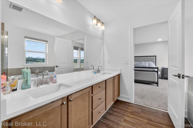 2344 Provencal Drive, Commerce Charter Township, MI 48382