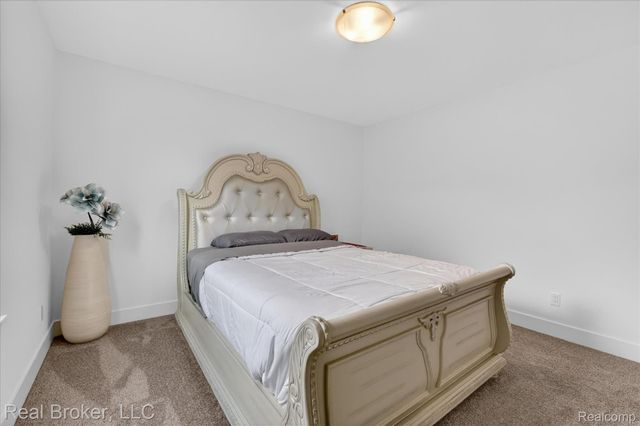 2344 Provencal Drive, Commerce Charter Township, MI 48382