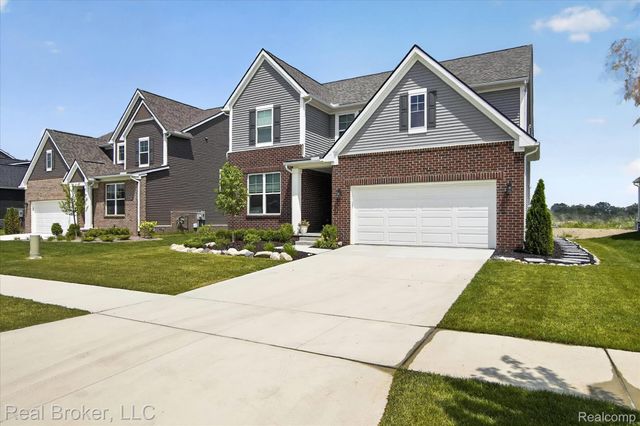 2344 Provencal Drive, Commerce Charter Township, MI 48382