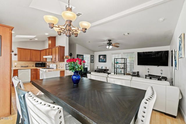 24 Via Rosal 24, Camarillo, CA 93012