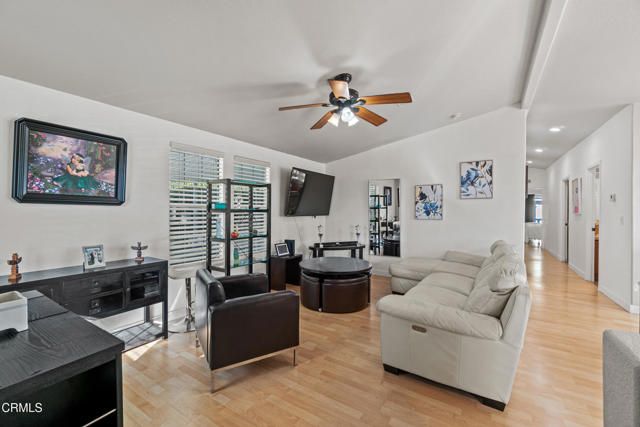 24 Via Rosal 24, Camarillo, CA 93012