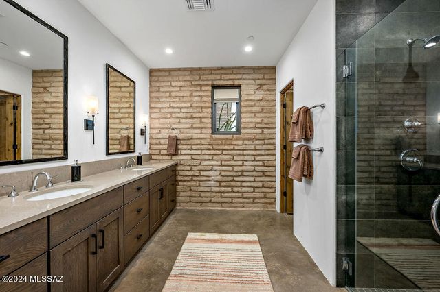 14731 N Strong Stone Drive, Tucson, AZ 85755